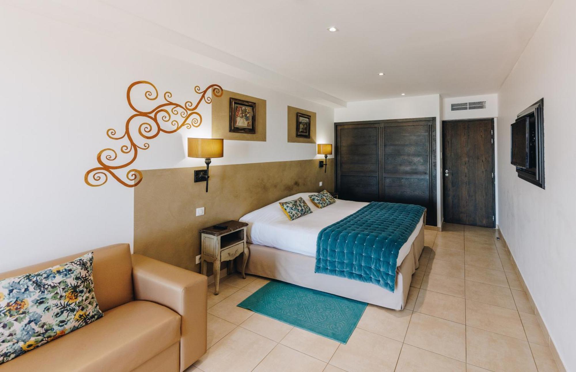Hôtel Liberata&Spa LʼÎle-Rousse Quarto foto