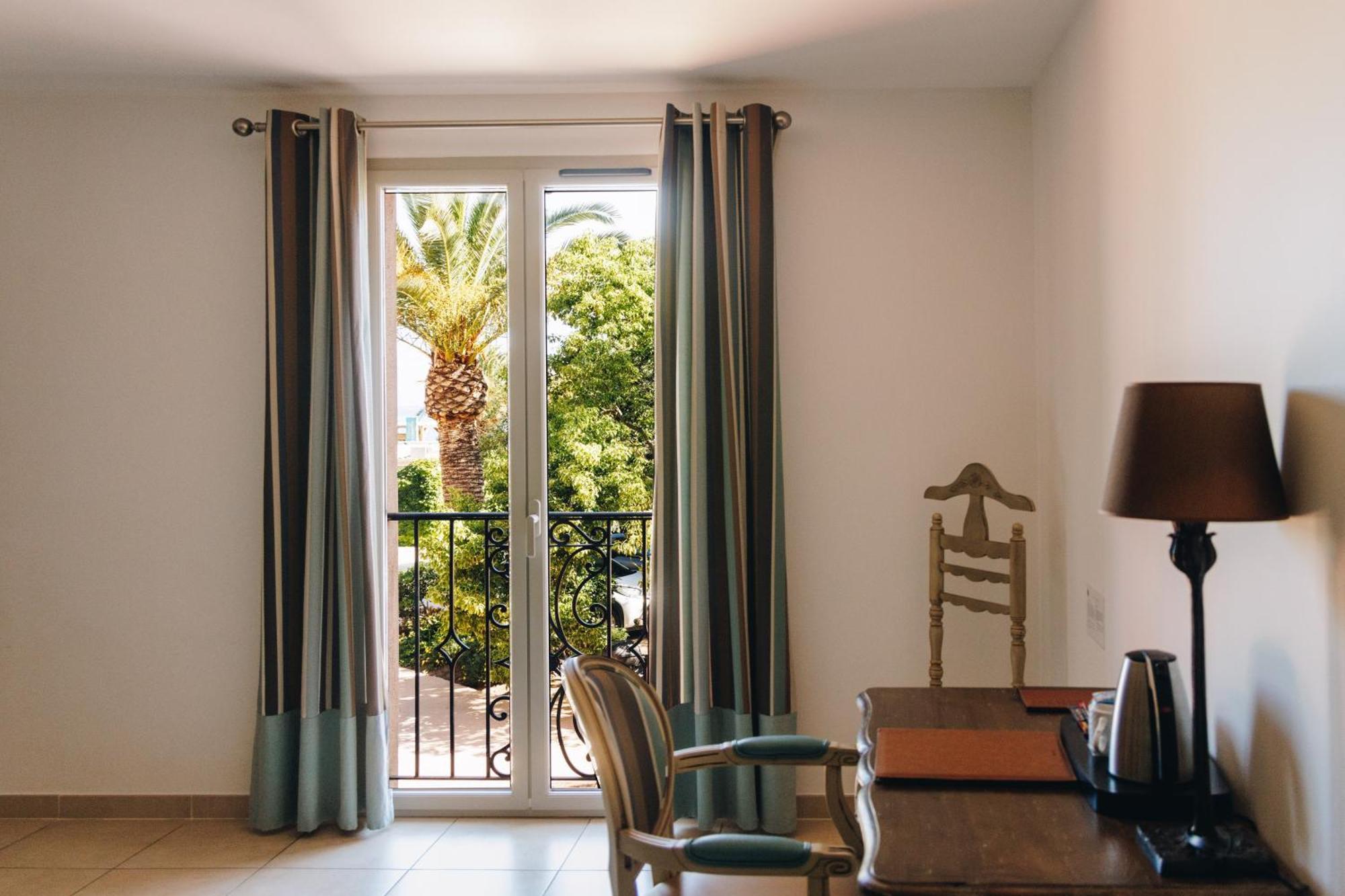 Hôtel Liberata&Spa LʼÎle-Rousse Quarto foto
